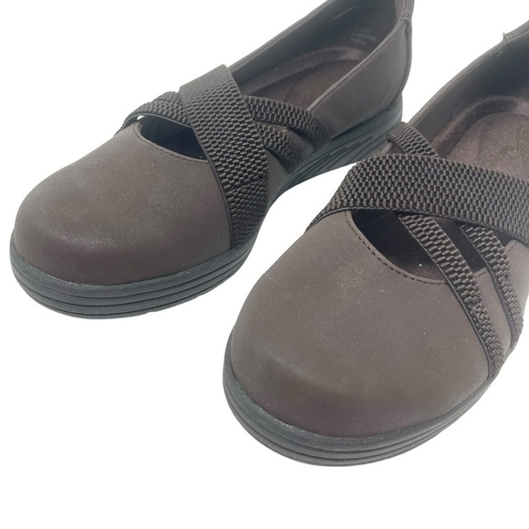 Easy Street Woman’s Size 7.5 brown Matte Igna slip on shoes New - Picture 8 of 9